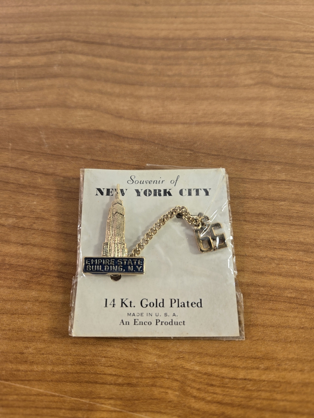 Vintage Empire State Building Souvenir Pin New York City 1959 Original Card